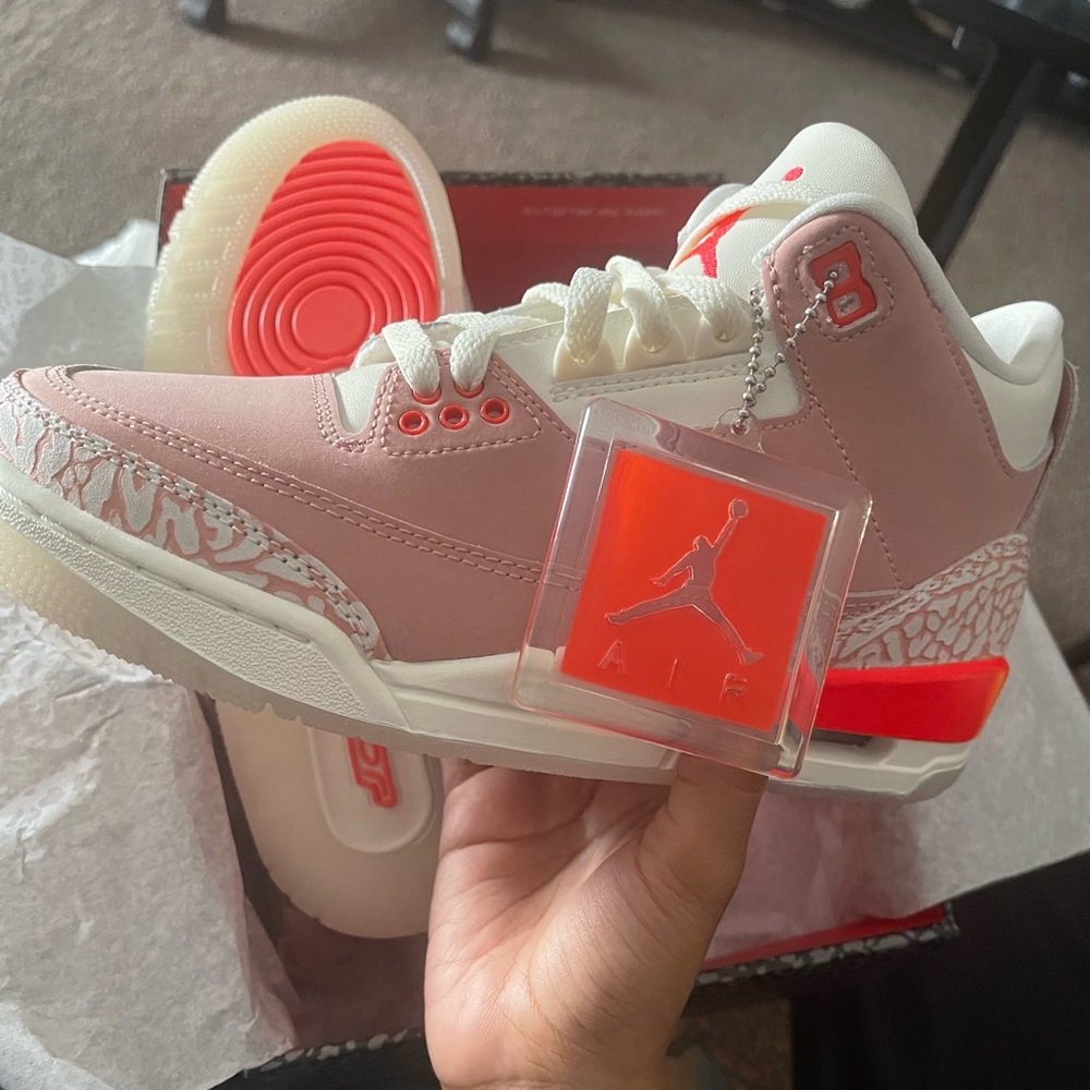 Air Jordan 3 Retro (Rust Pink)
